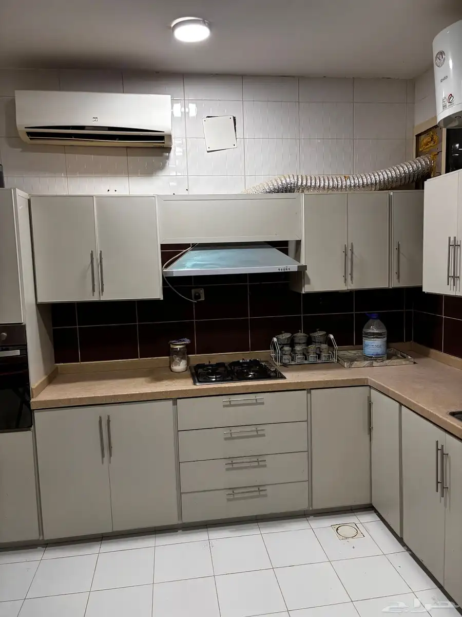 مطبخ حرف L 10