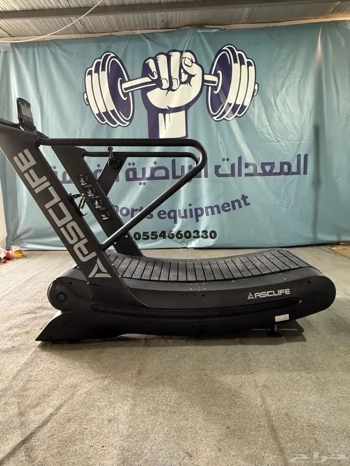 اجهزة لايف فتنس اندية الرياضية أوزان سير دراجة ارضيات نادي 39