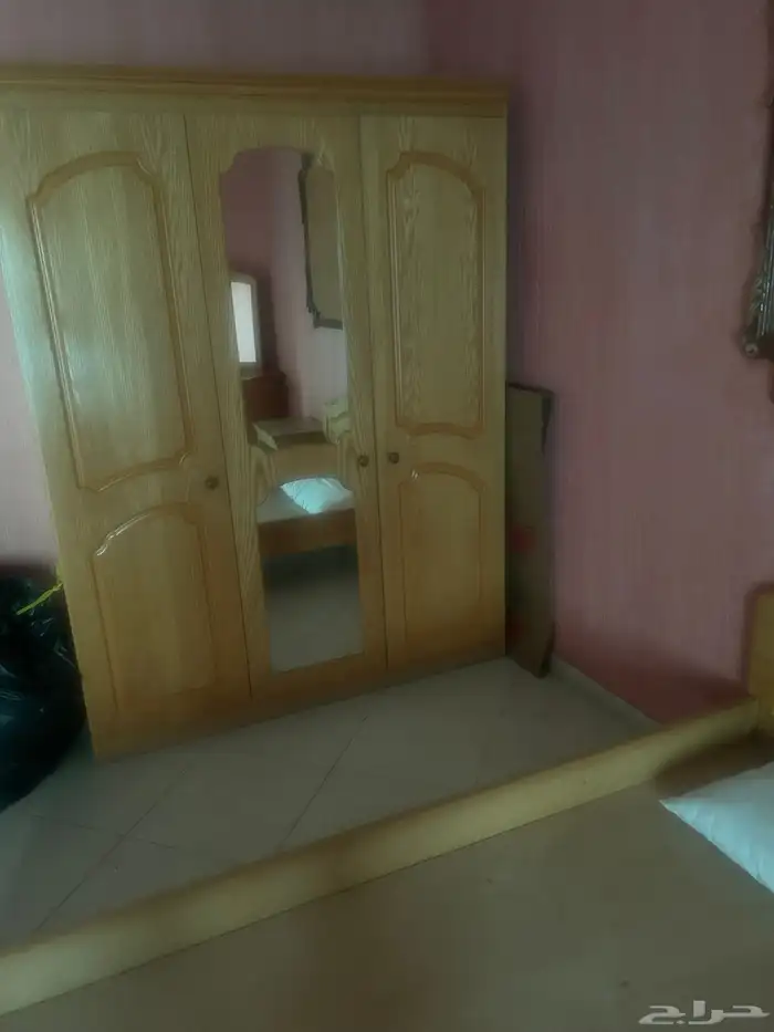 اثاث للبيع كل مايحتاجه بيتك من أسره دولايب مكاتب 10