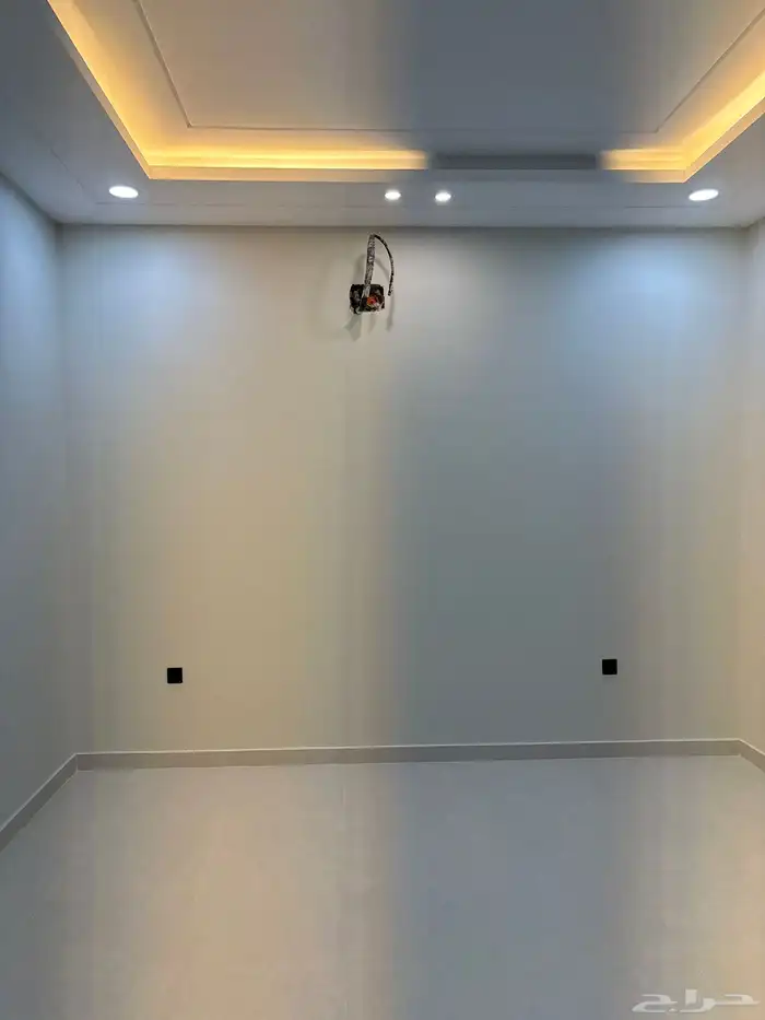 عمارة مكونة من ست شقق للتمليك المحاله مخطط745 حي الزهور 10