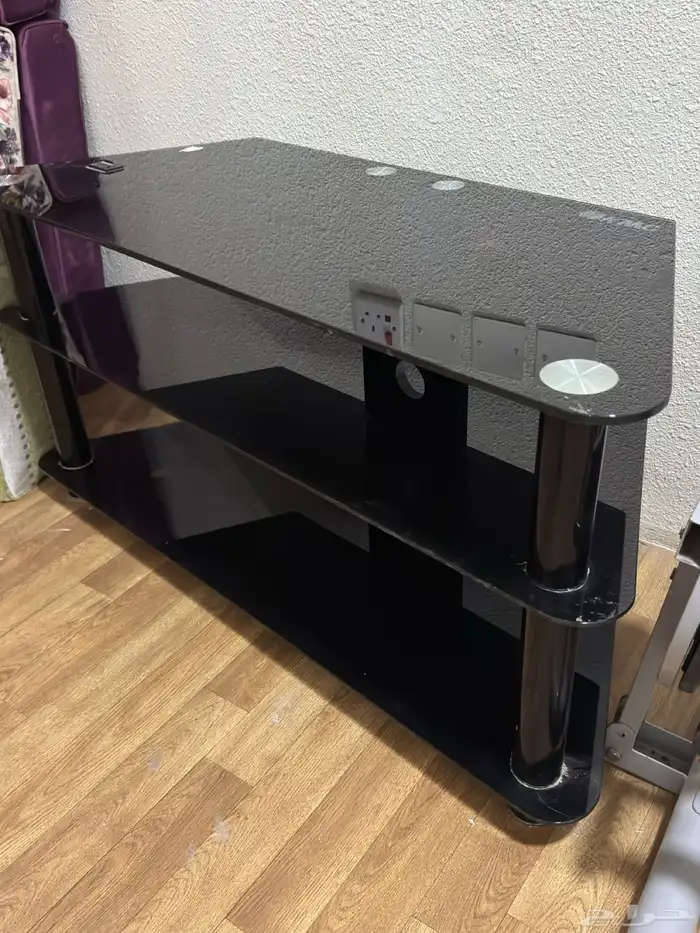 طاولة تلفاز 1