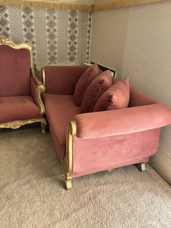 كنب مستعمل للبيع نظيف 0