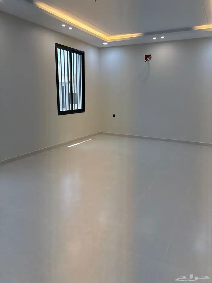 شقق vip للبيع مكونه من6 غرف4 حمام المحاله مخطط745 حي الزهور 3