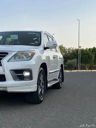 جيب لكزس بريمي DD 19