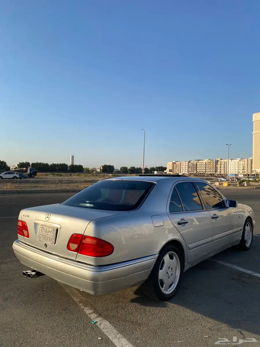 مرسيدس E320 3