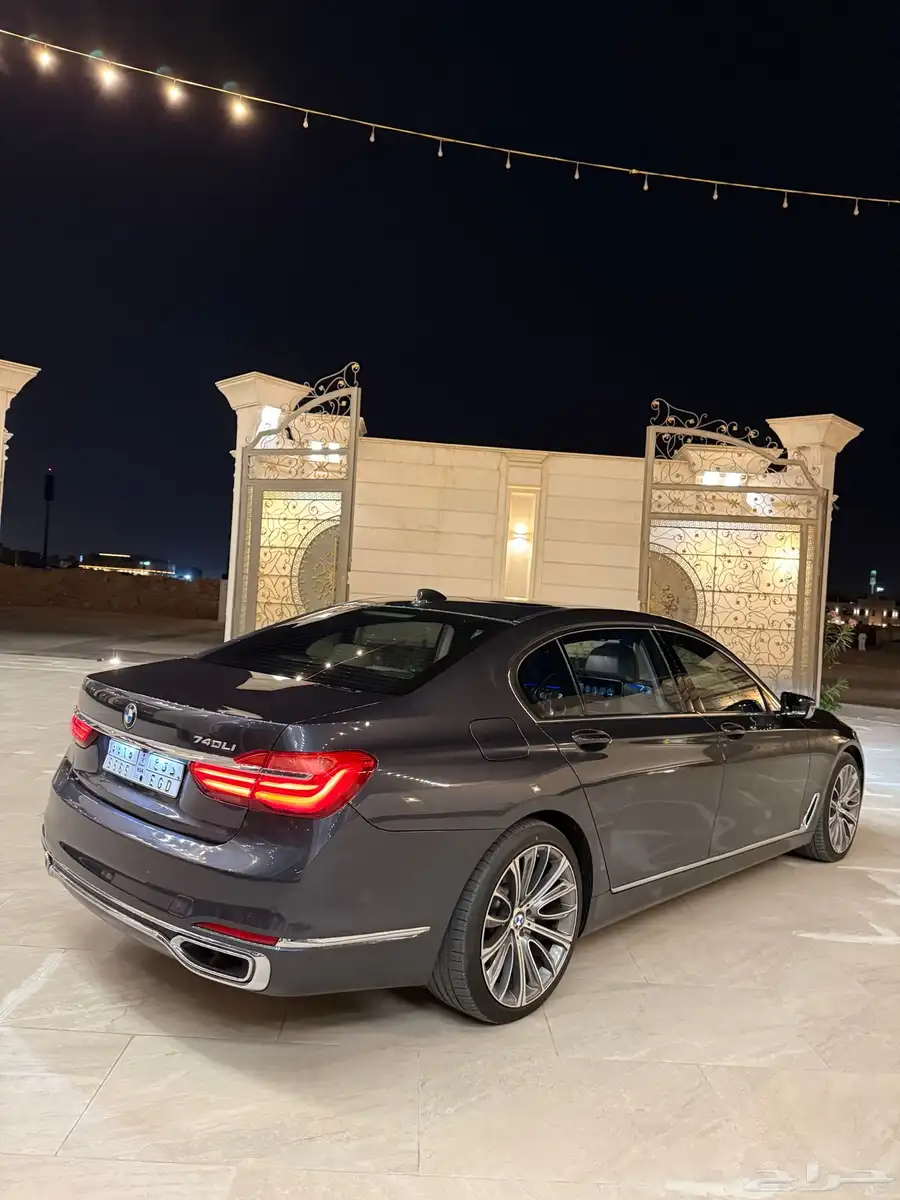 bmw 2016 عداد 92 الف 10
