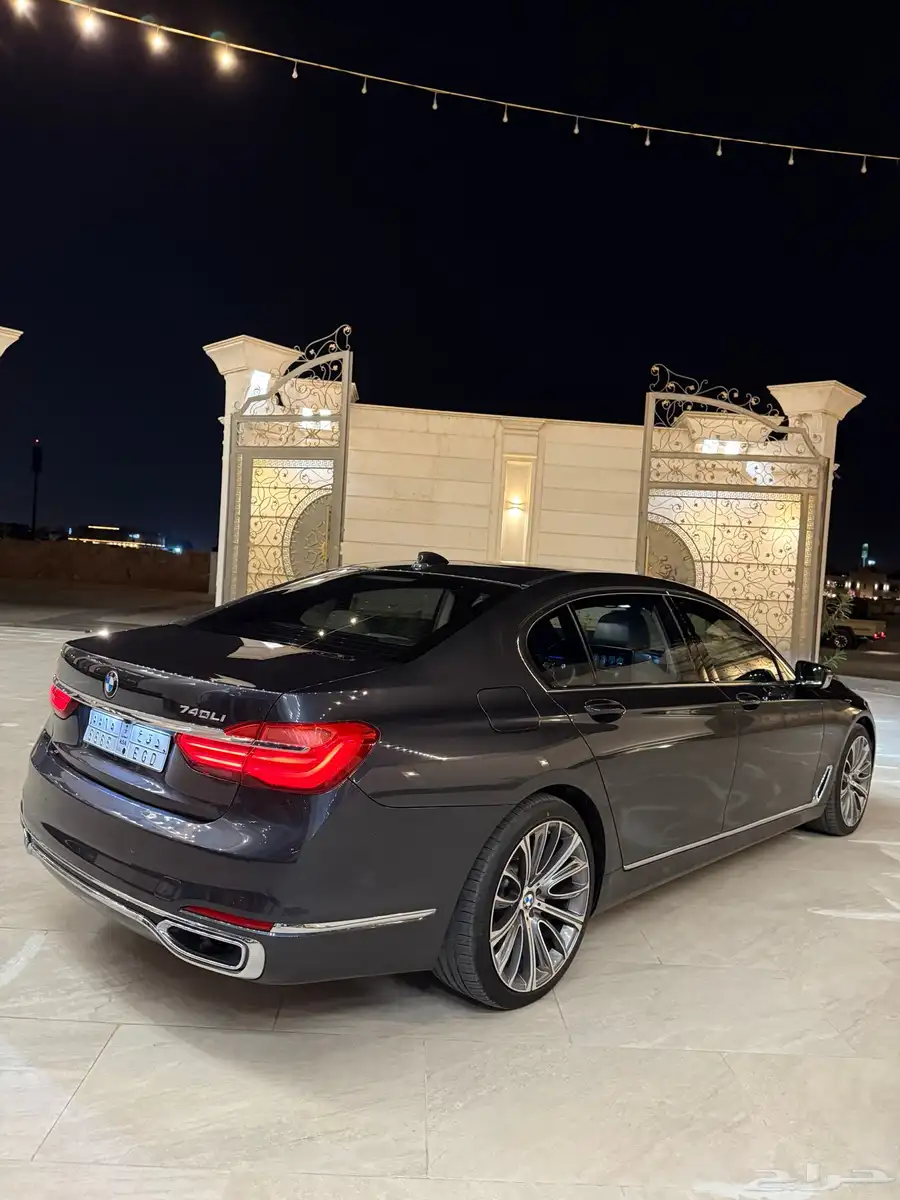 bmw 2016 عداد 92 الف 11