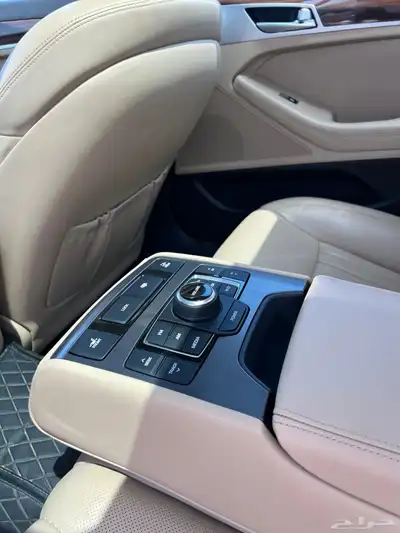جنسس 2019 G80 ممشى قليل ( بحالة ممتازة ) 29