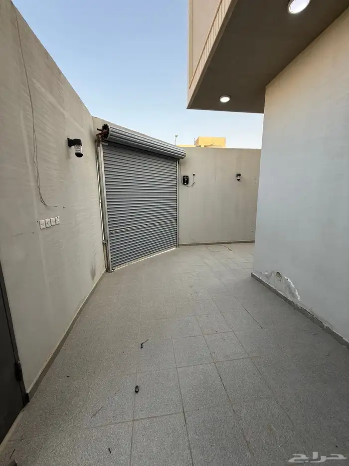 فله للايجار حي الملقاء 150 الف 3