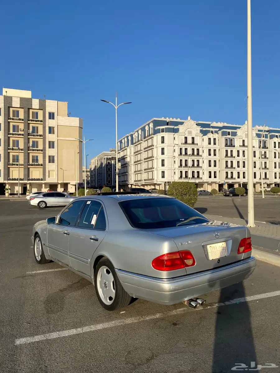 مرسيدس E320 2