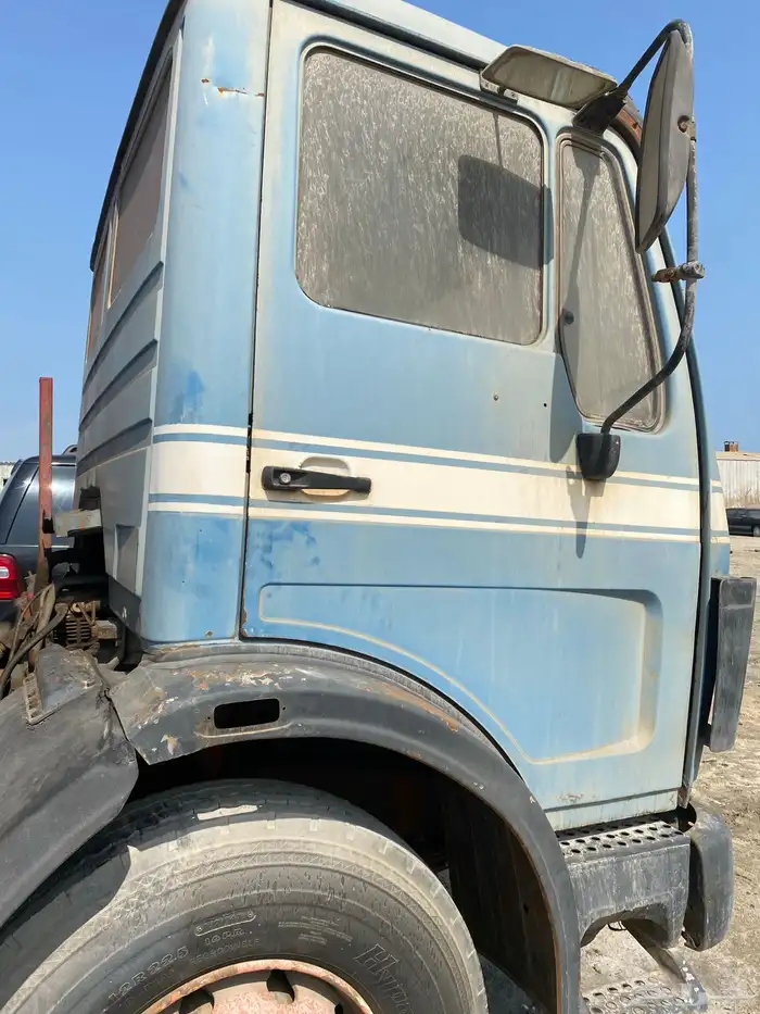 ال بي سطحة 86مع كرين 3 طن 2