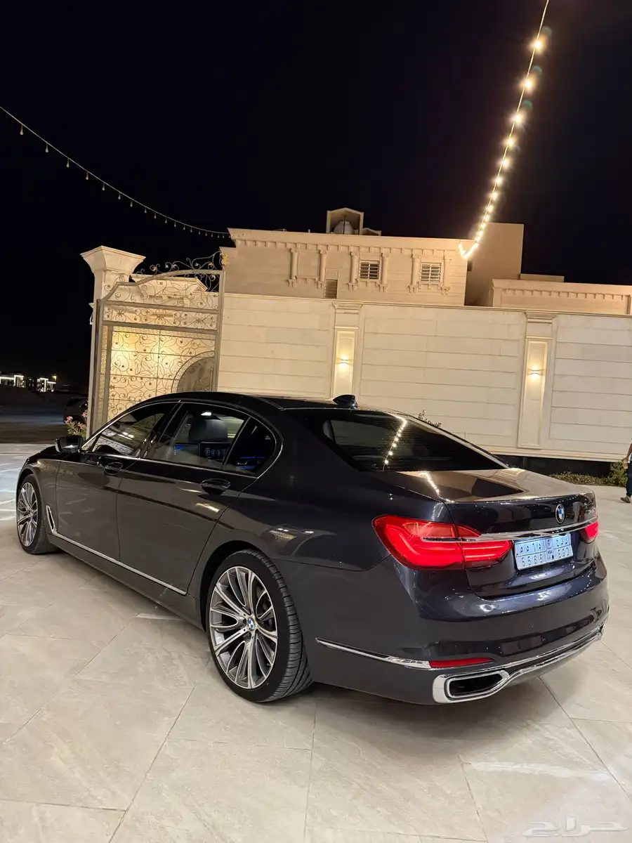 bmw 2016 عداد 92 الف 7
