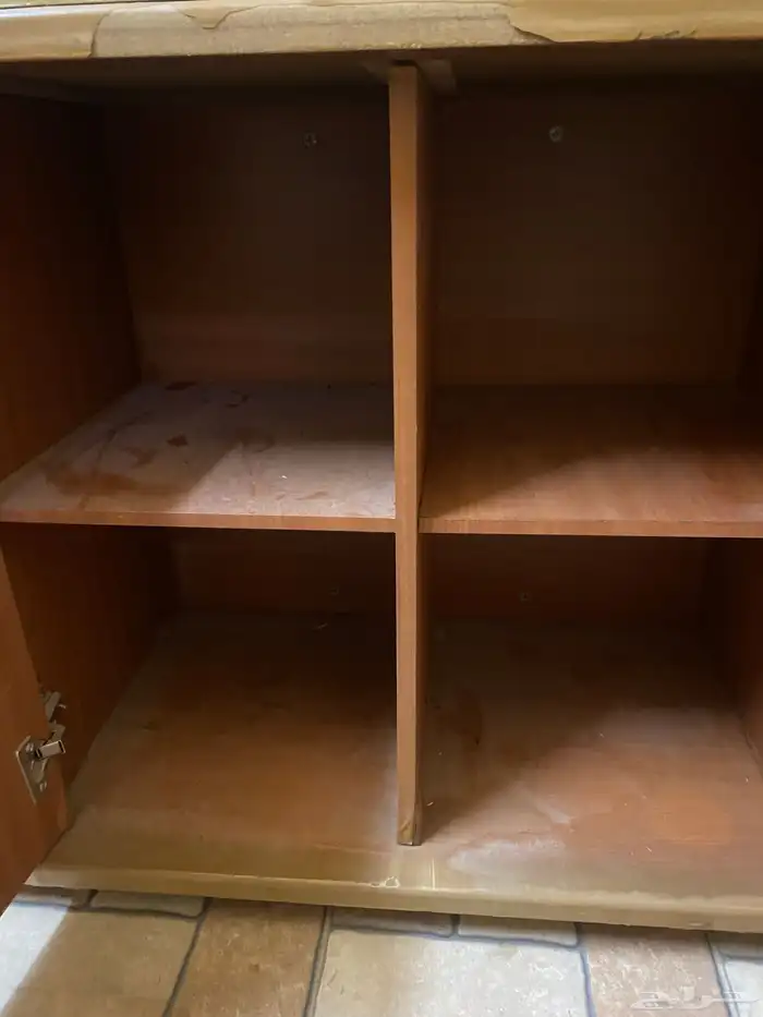 حوض سمك مع ادراج ارضيه 2