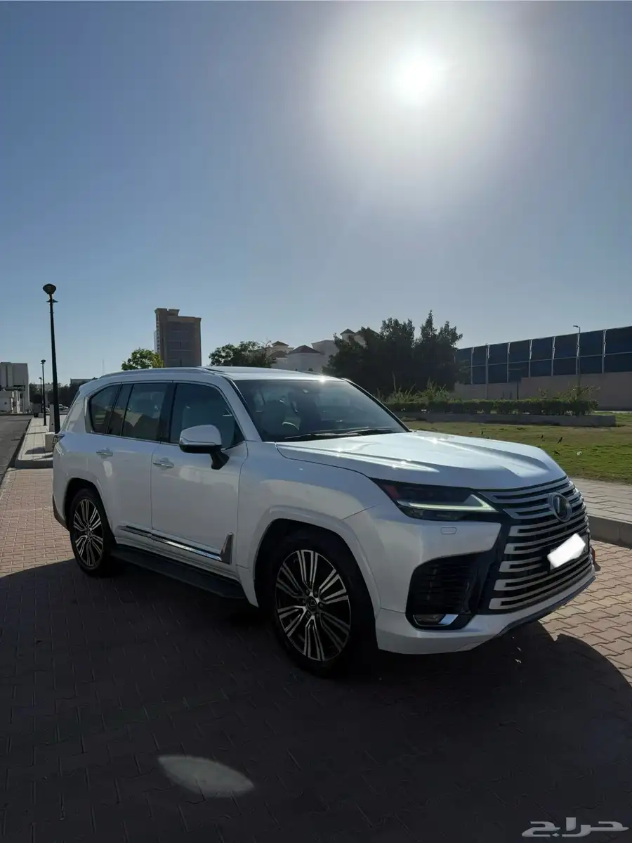 2022 لكزس LX600 عبداللطيف جميل 0
