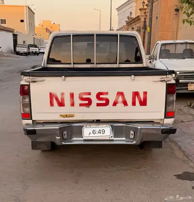 للبيع ددسن ديزل مكينه TD27 5