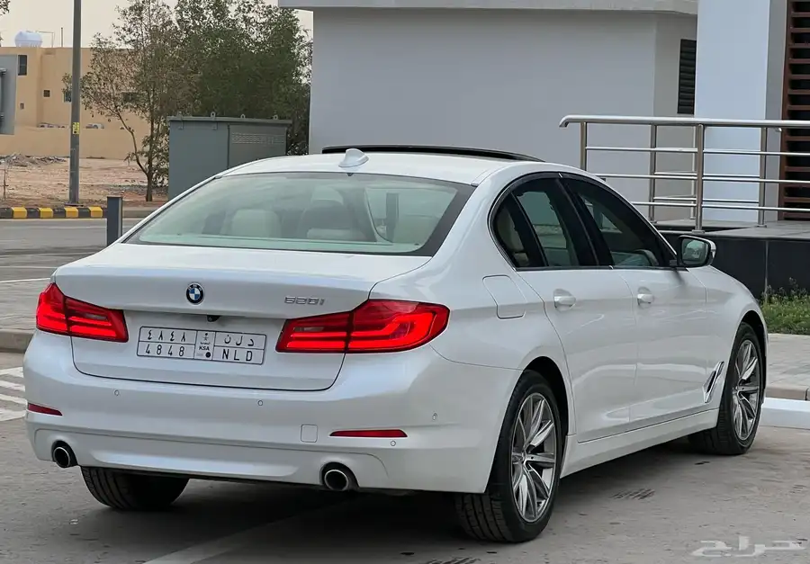 بي ام دبليو 520i 2020 (بحالة ممتازة) 3