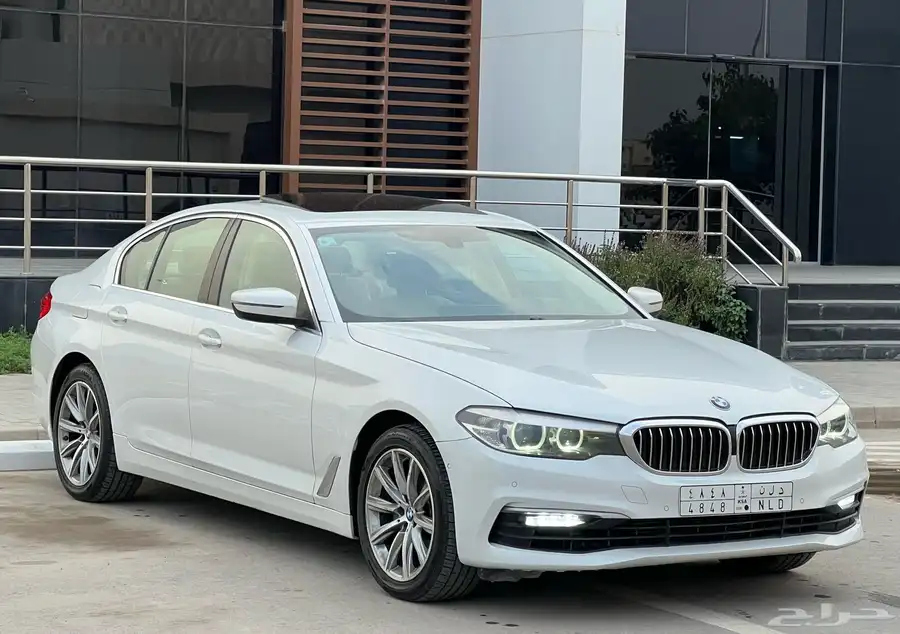 بي ام دبليو 520i 2020 (بحالة ممتازة) 2