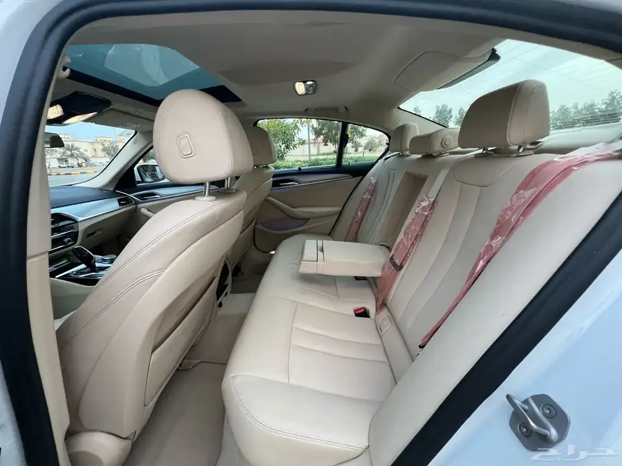 بي ام دبليو 520i 2020 (بحالة ممتازة) 12