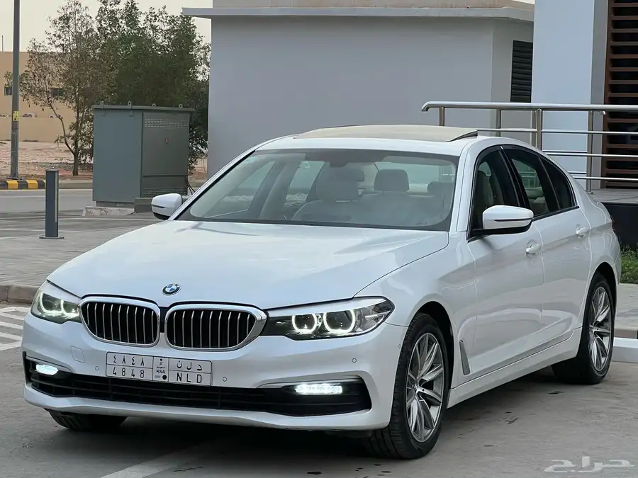 بي ام دبليو 520i 2020 (بحالة ممتازة) 1