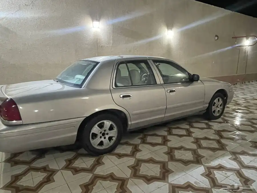 للبيع فورد 2001 3