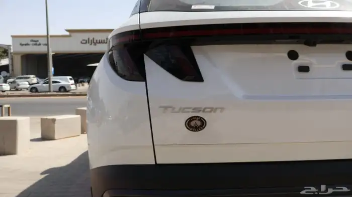 توسان بريميوم 2025 ابيض 4