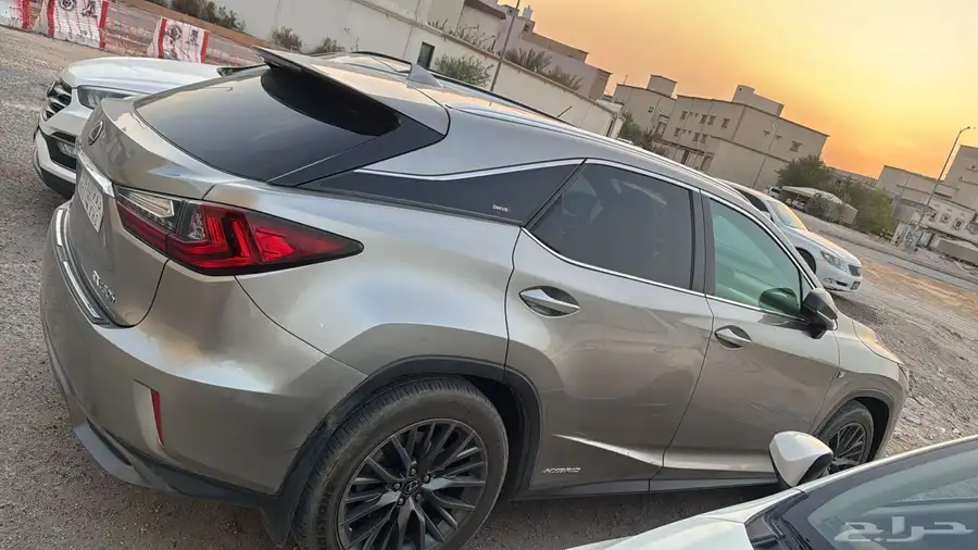 لكزس RX فل كامل 2019 4