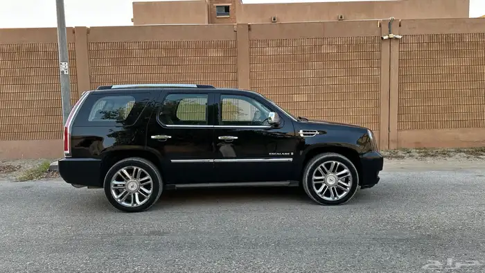 كاديلاك بلاتينيوم 2009 الجميح 2