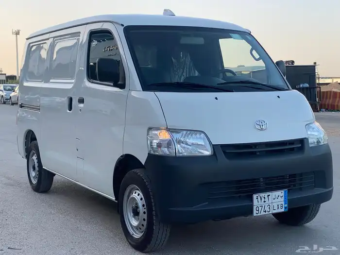 تويوتا لايت اس 2023 بنزين 1