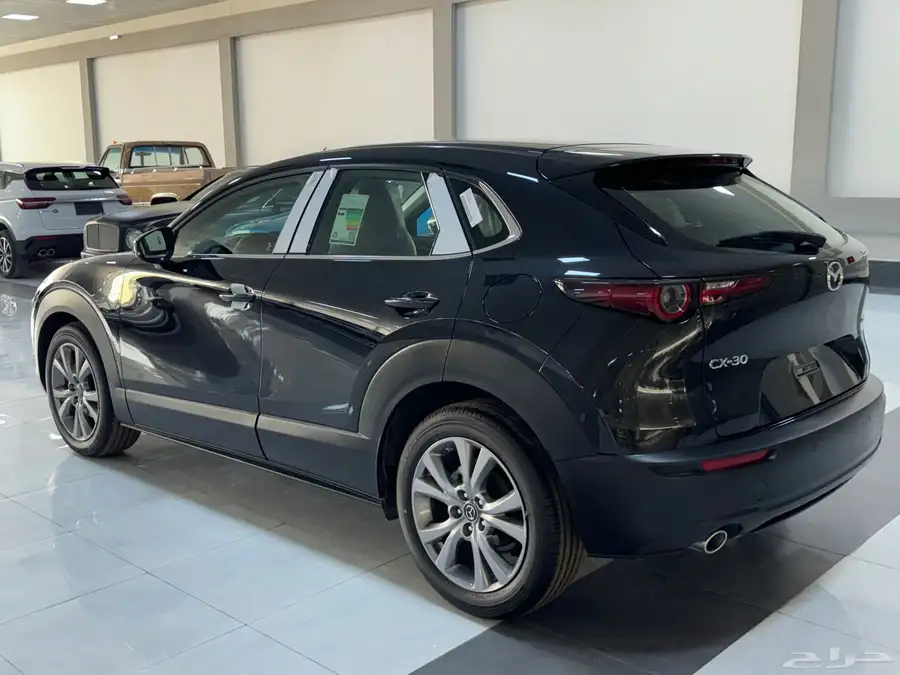 مازدا CX30 2025 جديد اسود 4