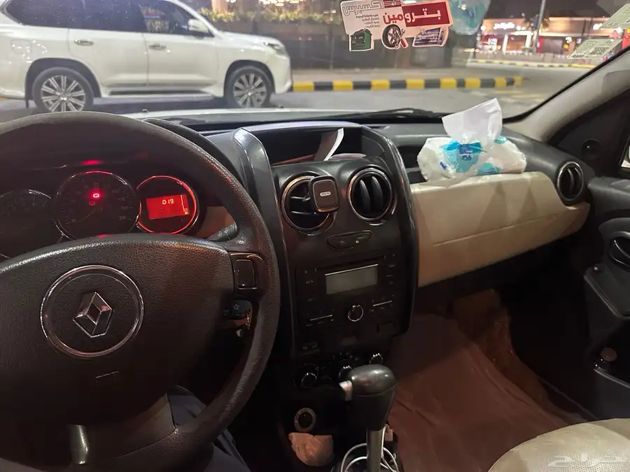Renault Duster 9