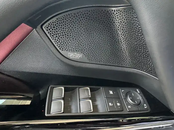 لكزس Lx600 شبه جديد 2025 والسعر مميز 5