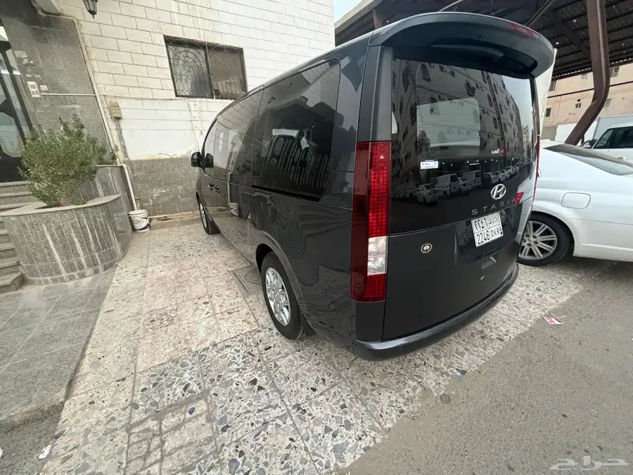 هونداي ستاريا 2024 2