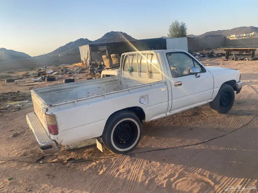 هايلوكس مسقط 1
