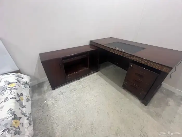 طاوله مكتبيه 17