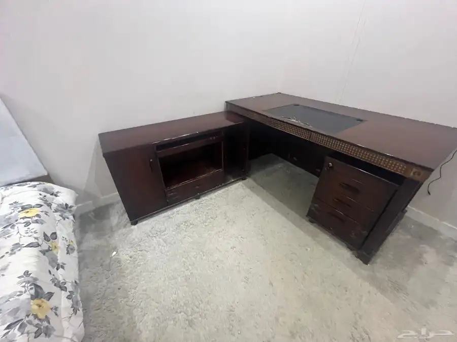 طاوله مكتبيه 17
