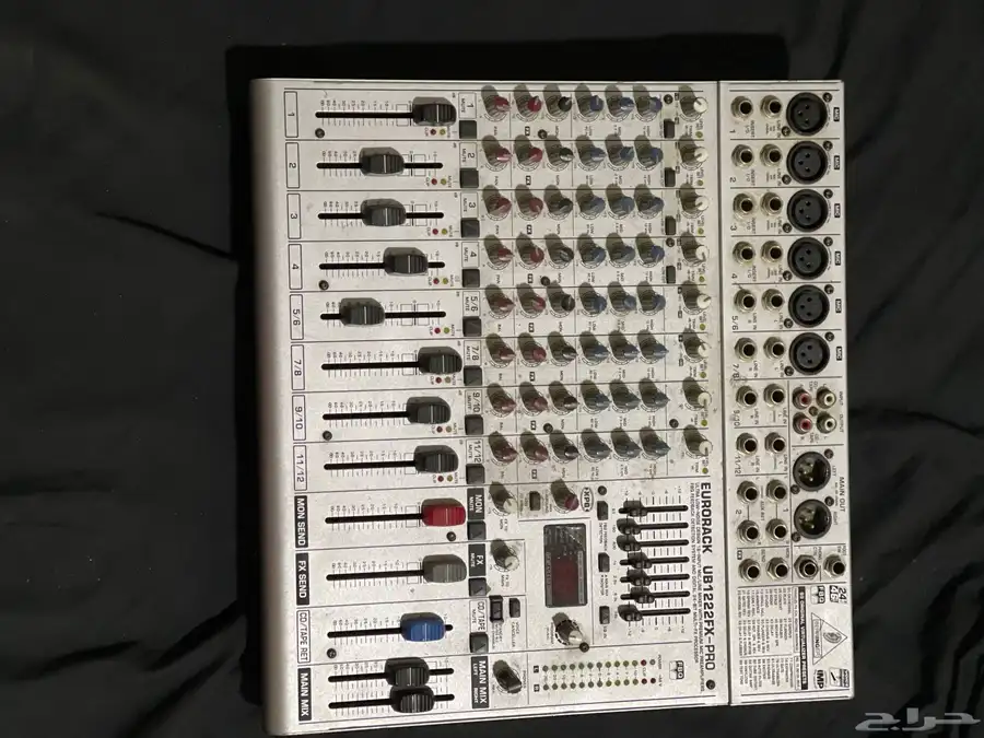 مكسر صوت behringer Eurorack Ub 1222fx 0