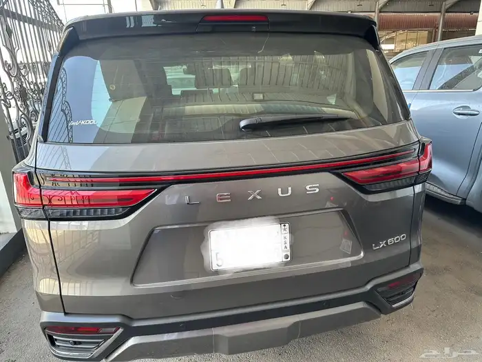 لكزس Lx600 شبه جديد 2025 والسعر مميز 2