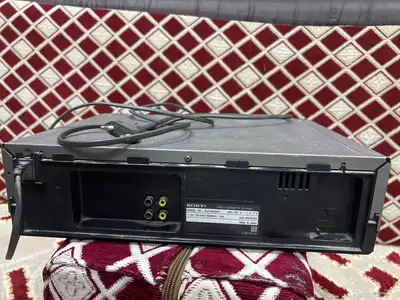 مشغل اشرطة فيديو من سوني (مستعمل) 1