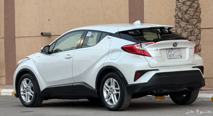 تويوتا C-HR 2022 10