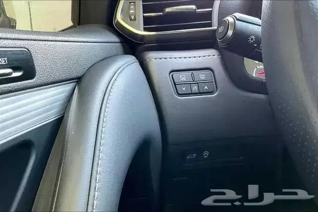 لكزس اف سبورت 2024 21