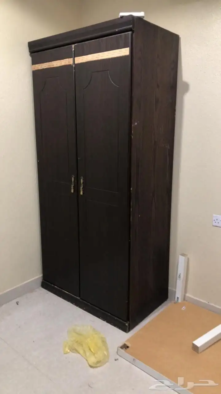 سرير ودولاب للبيع 1
