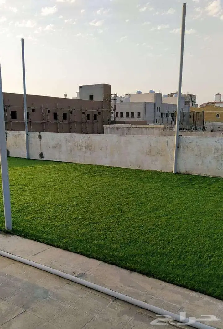 معلم متخصص في جميع أنواع التركيبات 6