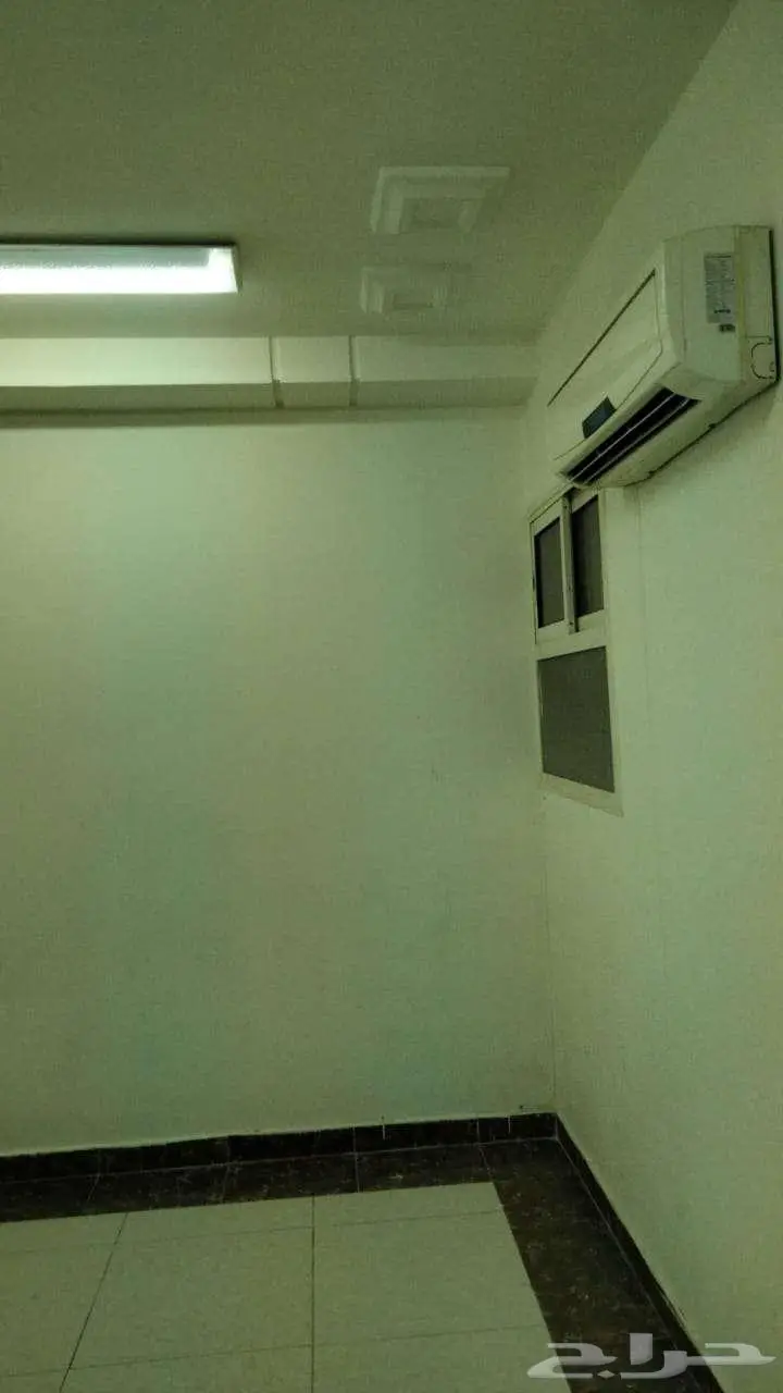 شقة عزاب للمهندسين4غرف حي الملز4500شهري شامل كهرب وتكييف 6