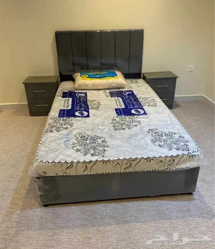 سرير  دواليب  مراتب  تسريحة   غرفة نوم كامل   جزامه 13