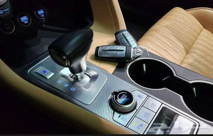 جينيسيس G70 2022 9