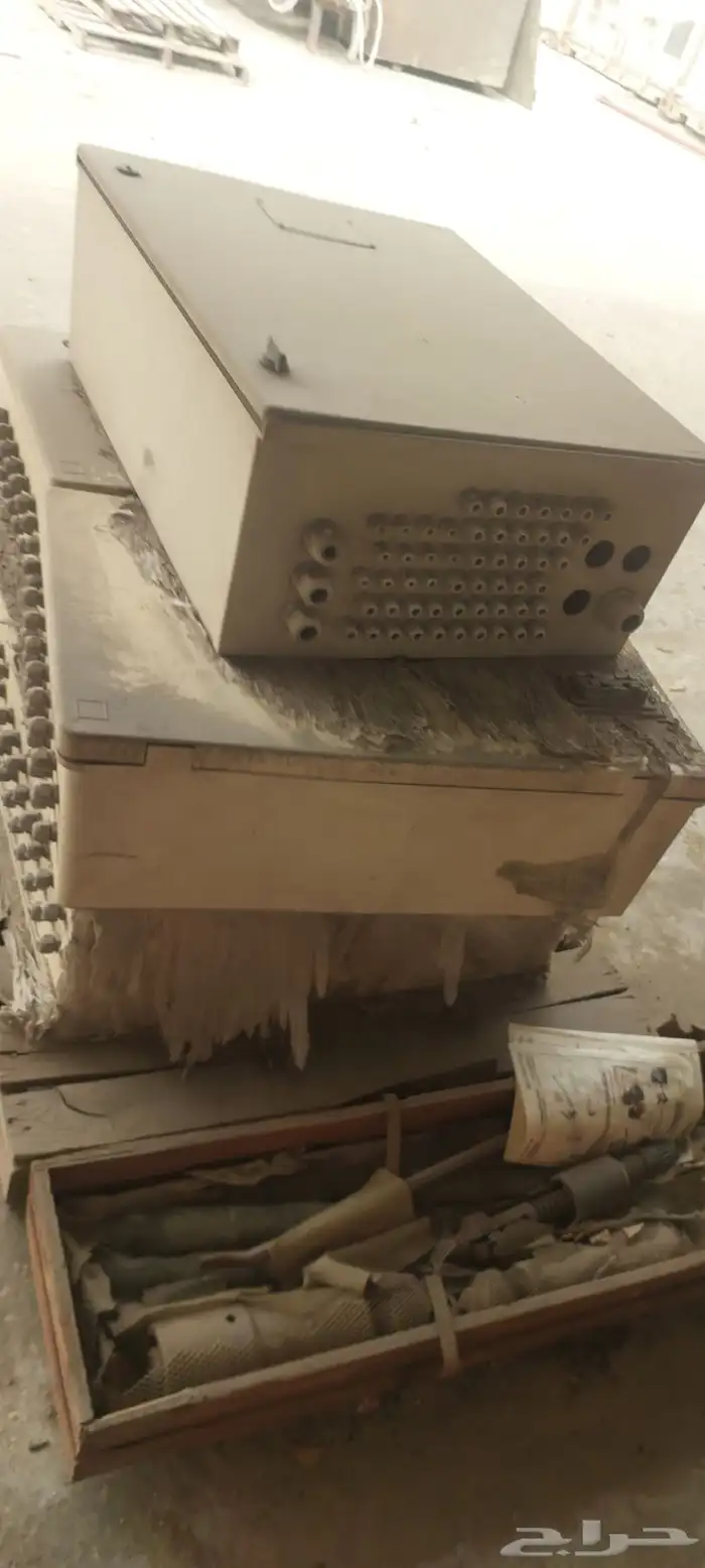 بضاعة للبيع وقطع غيار 31