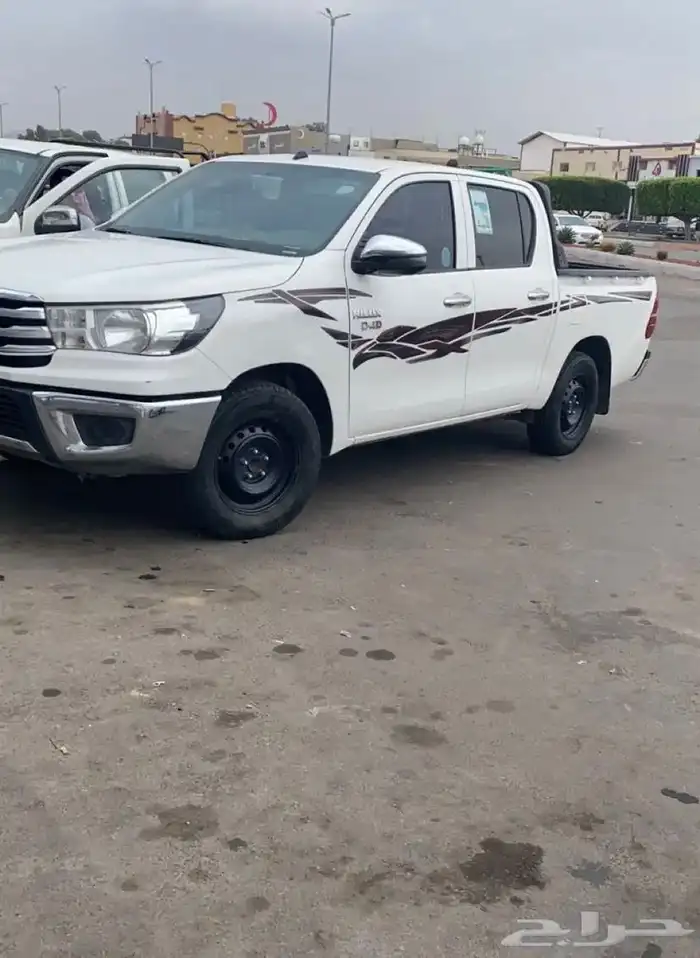 للبيع هايلكس 2022 ديزل  تم البيع 1