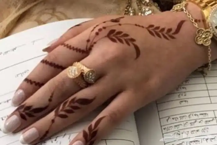 استيكرات حناء وشطرطون وأقماع حناء 42