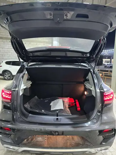ام جي zs موديل 2024 استاندر 12