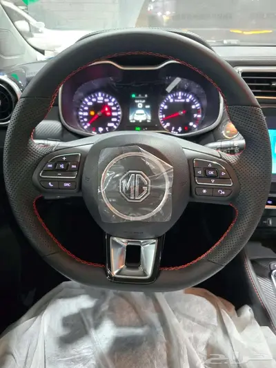 ام جي zs موديل 2024 استاندر 5